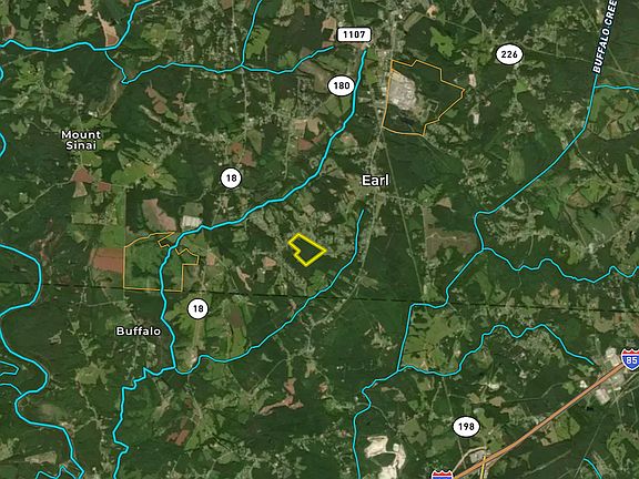 3rd image of 410 Crow Rd