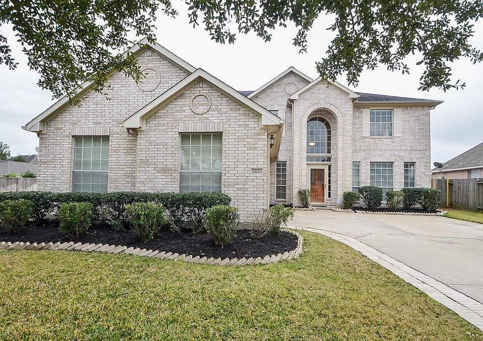 1st image of 19402 Bear Springs Dr