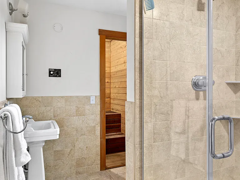 52 Noyac Harbor Rd — Photo 10