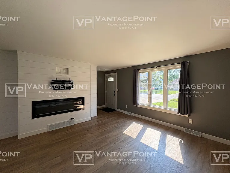 2234 Crary St — Photo 3