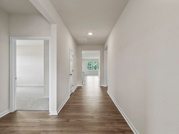 3rd image of 112 Depot Cir