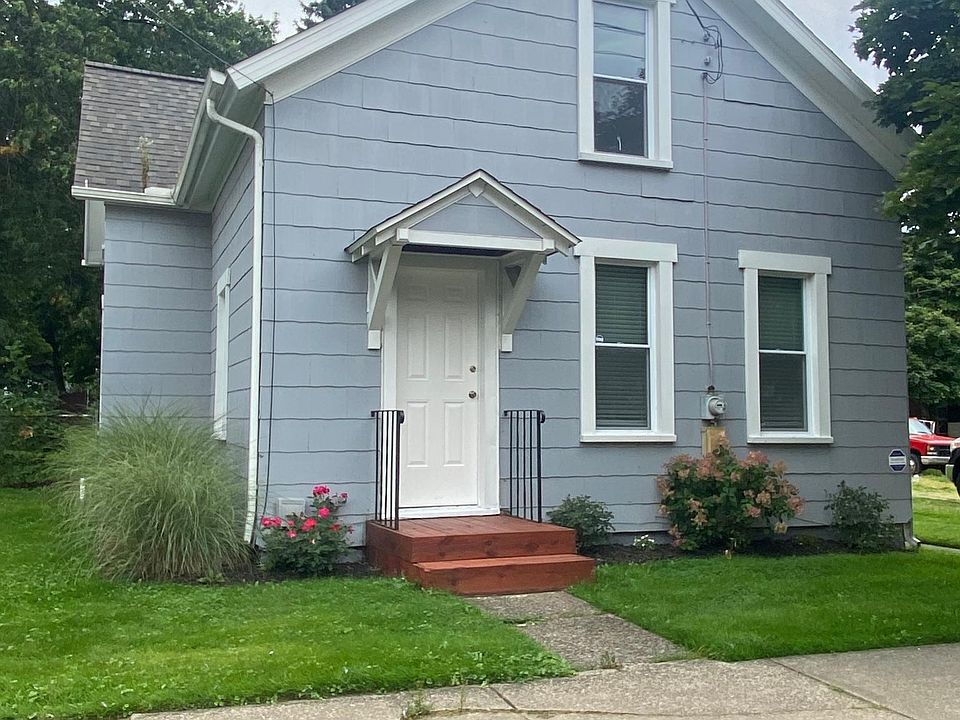 1st image of 1057 W 5th St #1
