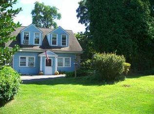 571 Red Fox Ln, Wayne, PA 19087