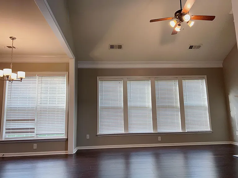 580 Marylebone Dr — Photo 18