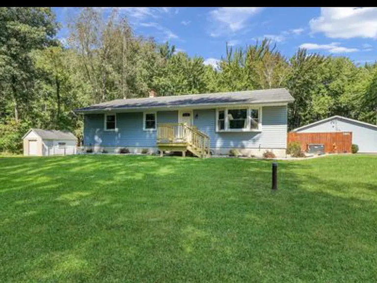 6036 Leora Ln — Photo 2