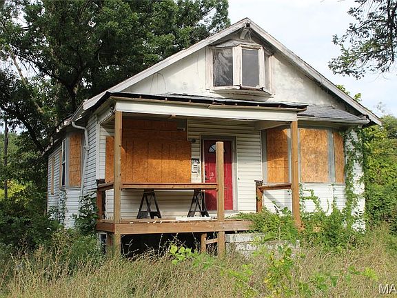 2nd image of 2629 Terrace Ln