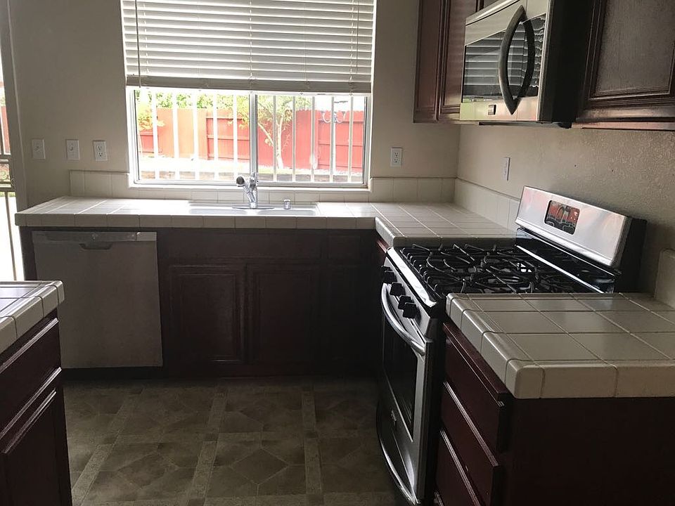 2nd image of 4240 Bastille Ct