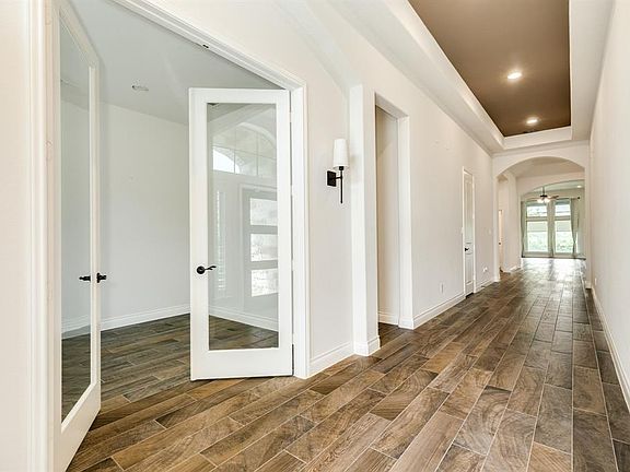 5th image of 10318 Granite Ct