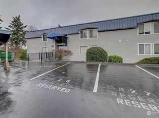 924 Shorewood Dr APT B24, Bremerton, WA 98312