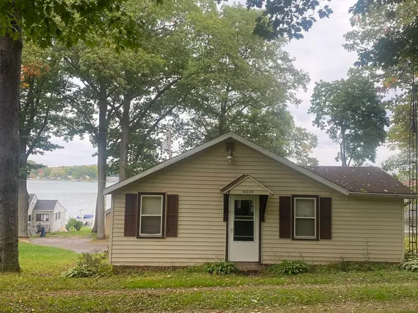 9218 Hazel Dr, Reading, MI 49274