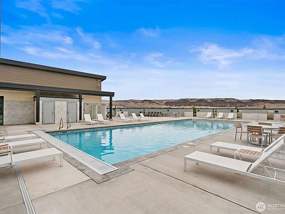 4th image of 501 Bridgeview Drive