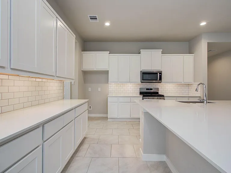 28511 Eli Eagle St — Photo 7