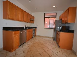 30-59 32nd St #3F, Astoria, NY 11102