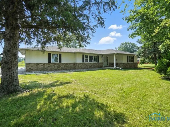 18552 Tontogany Creek Rd, Bowling Green, OH 43402