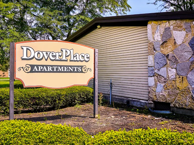 Dover Place — Photo 5