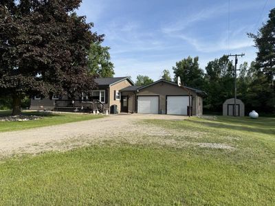 2932 E Bevens Rd, Caro, MI, 48723