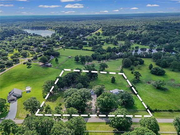 3rd image of 248 Churchill Downs Dr