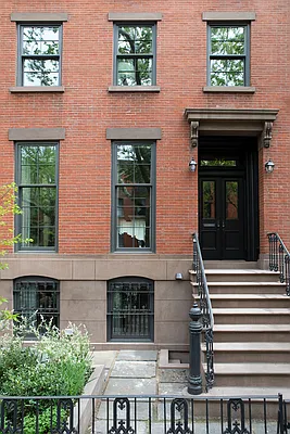 Rented by Level Group | media 2