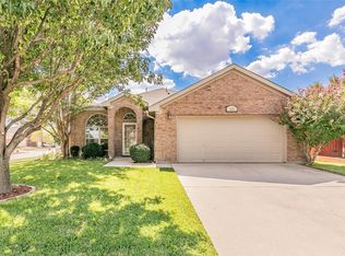 653 Mistymoor Ln, Haslet, TX 76052