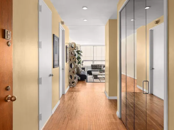 15 West 53rd Street 15E image 3 of 15
