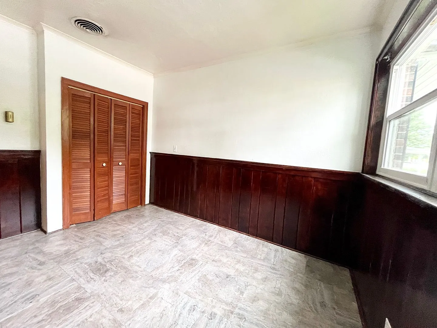 1202 Carolina Avenue — Photo 3