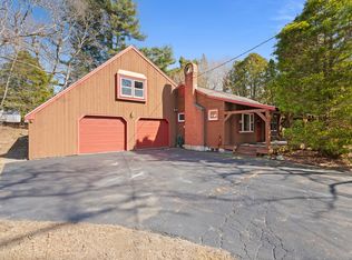 23 Maple Rd, Quaker Hill, CT 06375