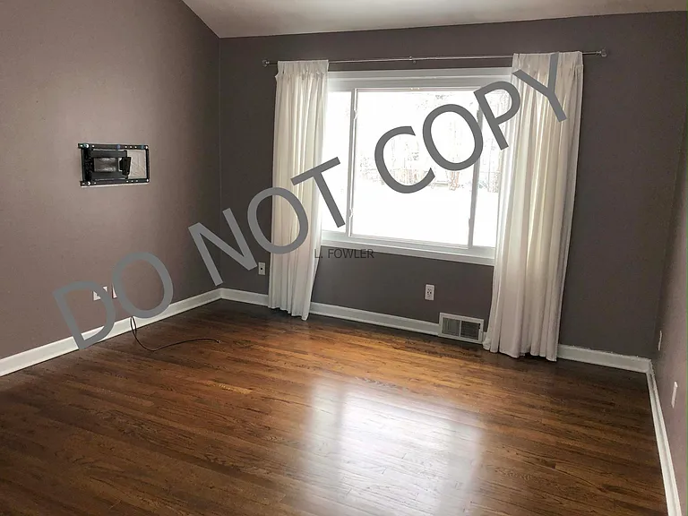3320 Normandy Rd — Photo 3