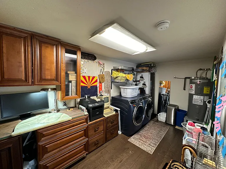 3215 E Sunnyside Ln — Photo 23