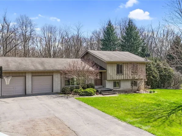 1301 Partridge Ln, Akron, OH 44333