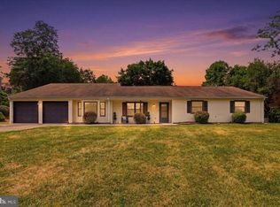 7434 Cedar Knolls Dr, Warrenton, VA 20187