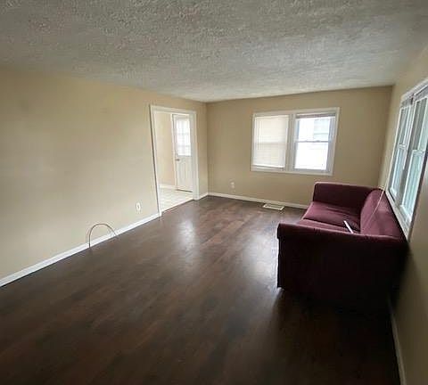 4th image of 234 Westminster Ave