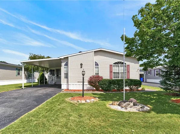 6369 Roberts Dr #433, Victor, NY 14564