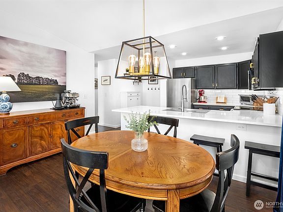 4th image of 5400 Harbour Pointe Boulevard #B201