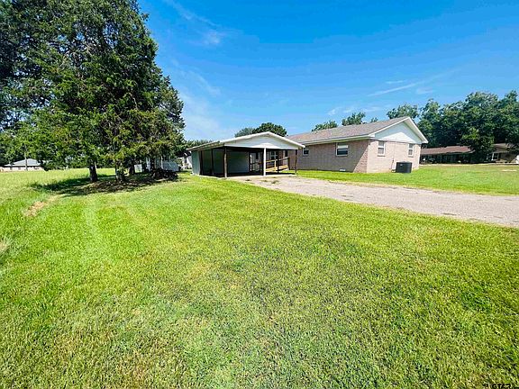 3rd image of 307 Nuss Dr