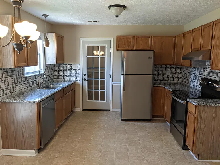 110 Walta Ct — Photo 22