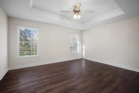 1143 S Elmwood Ave — Photo 14