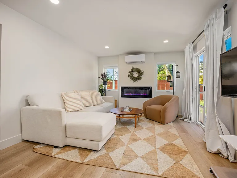 810 California St #3 — Photo 15