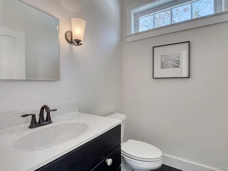 13595 Soundview Ave — Photo 10