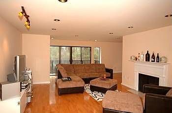 4th image of 3306 Pine Heights Dr NE