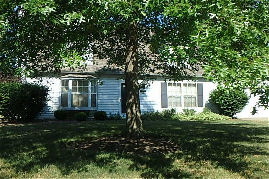1st image of 2828 Tinkers Ln #61
