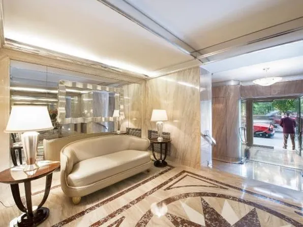 230 Central Park South image 4 of 17