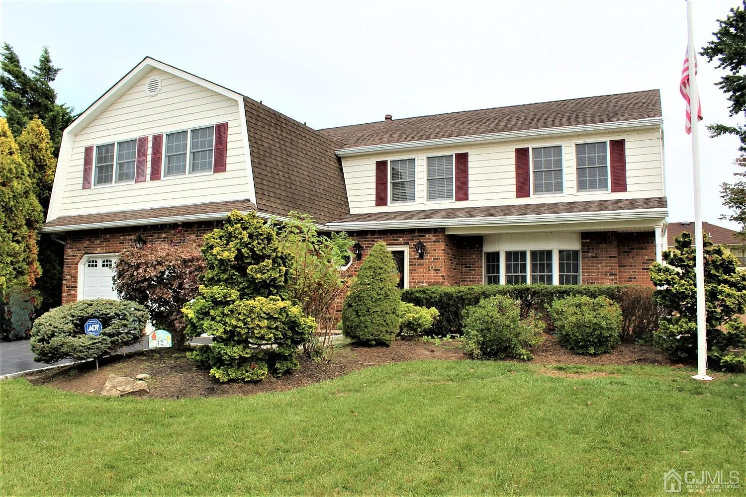 32 Heather Dr photo 1