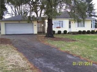 2905 S Burnett Rd, Springfield, OH 45505