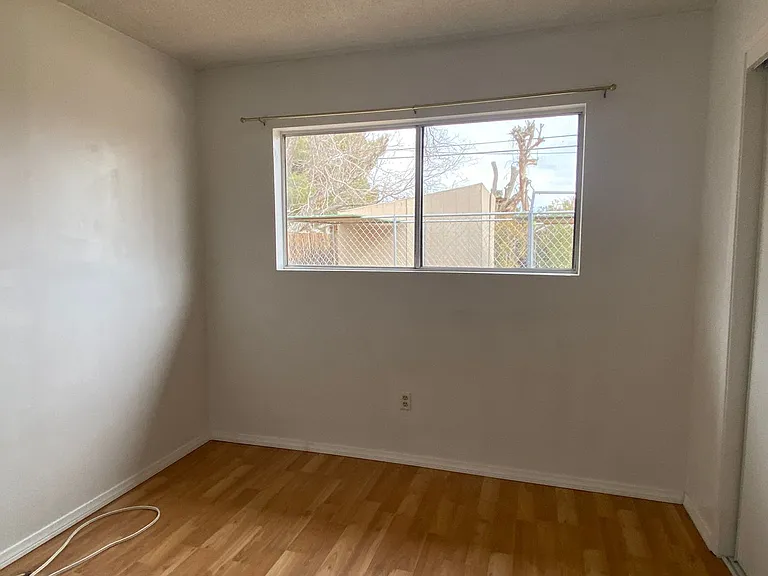 236 S Sunland St — Photo 9