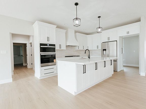 4th image of 6088 Ashford Dr