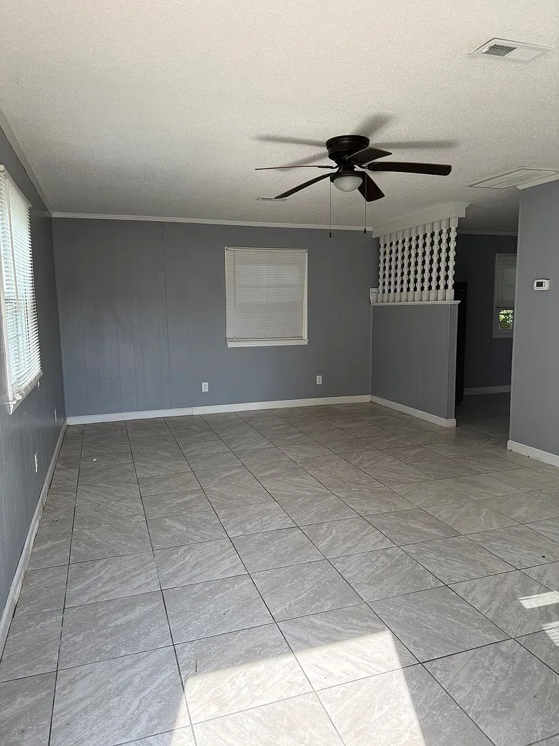 34 Magnolia — Photo 2