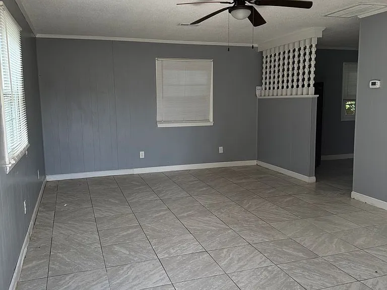 34 Magnolia St — Photo 2