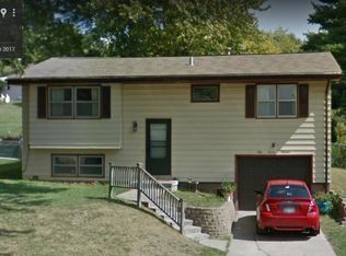 5713 S 114th St, Omaha, NE 68137