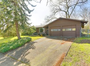 7075 SW Bel Aire Dr, Beaverton, OR 97008