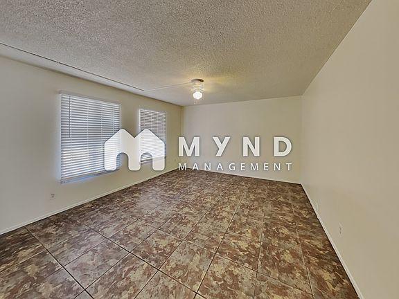 3rd image of 3217 W Laurie Ln